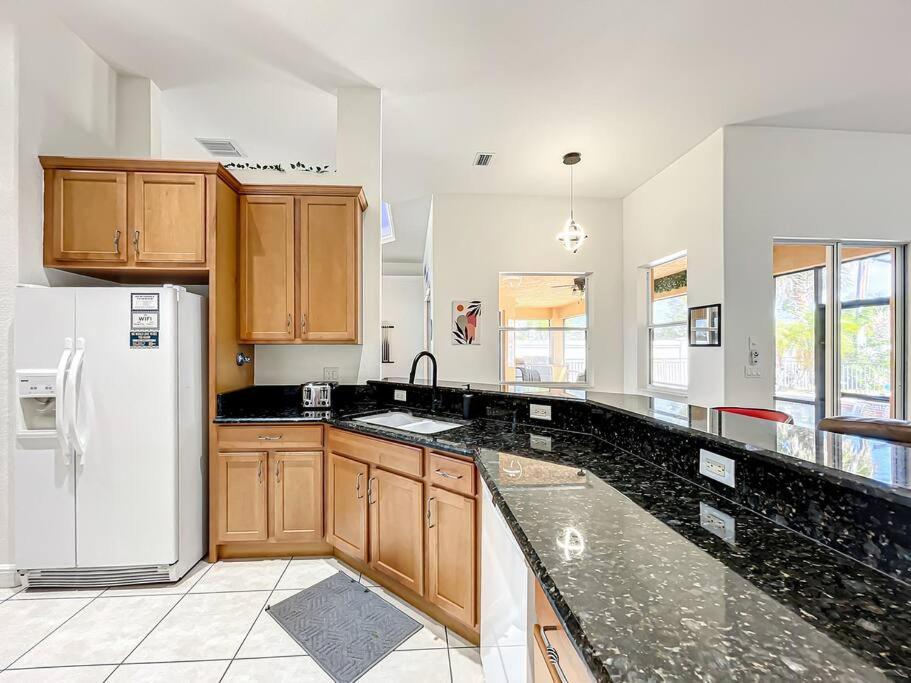 Discover Your Oasis: Tropical Haven In Central Psl Port St. Lucie 외부 사진