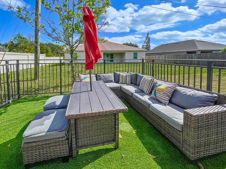 Discover Your Oasis: Tropical Haven In Central Psl Port St. Lucie 외부 사진