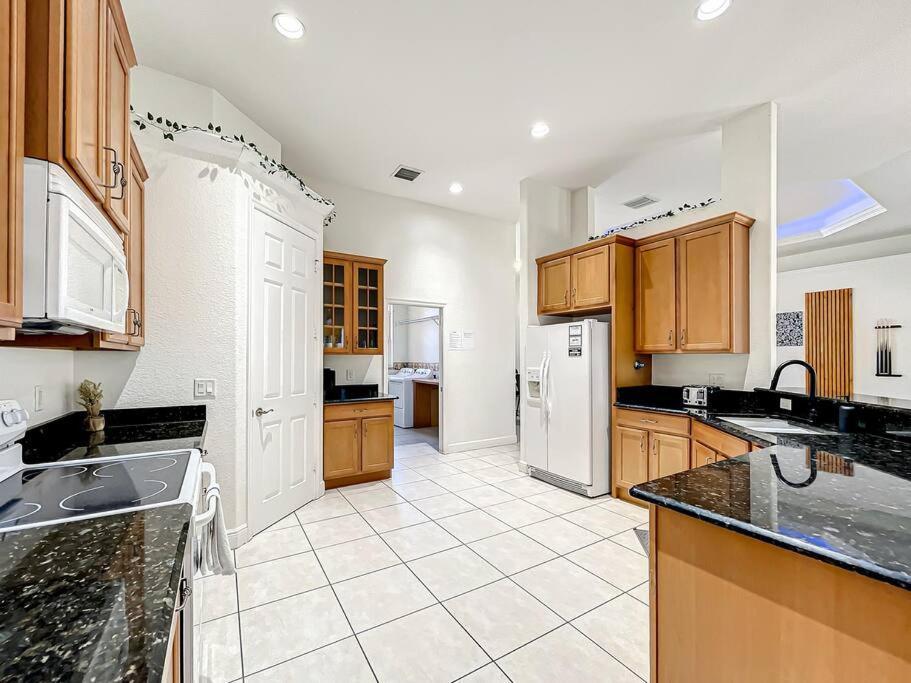 Discover Your Oasis: Tropical Haven In Central Psl Port St. Lucie 외부 사진
